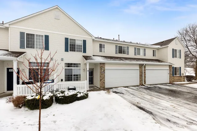 $287,500 | 18122 69th Place North, Maple Grove, MN 55311