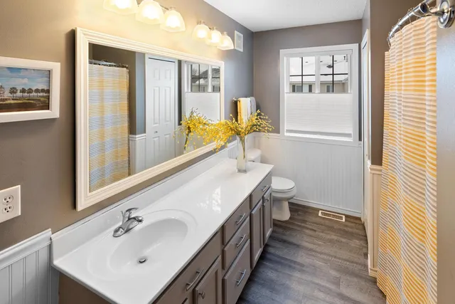 $287,500 | 18122 69th Place North, Maple Grove, MN 55311