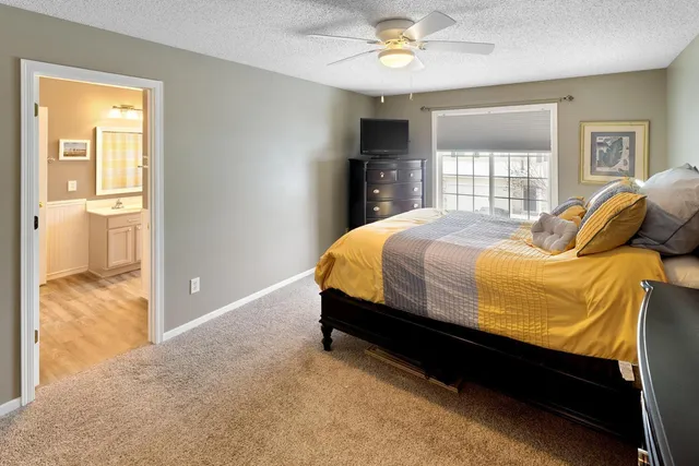 $287,500 | 18122 69th Place North, Maple Grove, MN 55311