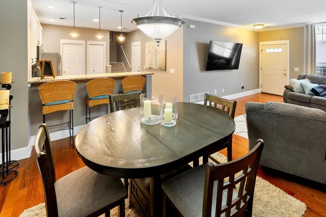 $287,500 | 18122 69th Place North, Maple Grove, MN 55311