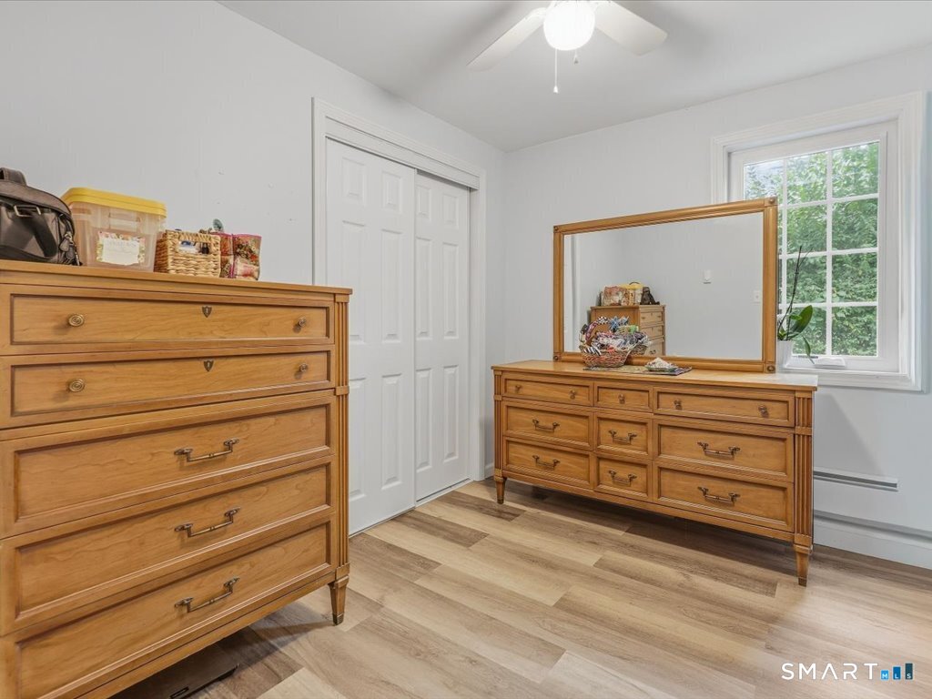 41 Spring Glen Road East Lyme, CT 06357 - Photo 13 of 30 Gallery Image 13