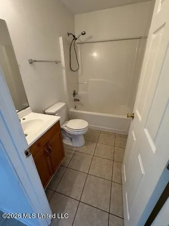 $1,025 | 1519 3rd Street, Unit C, Gulfport, MS 39501