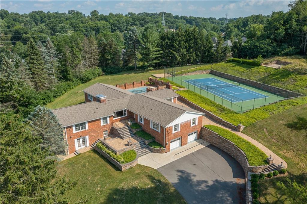 2387 Morrow Road Pittsburgh, PA 15241 - Photo 4 of 25 Gallery Image 4
