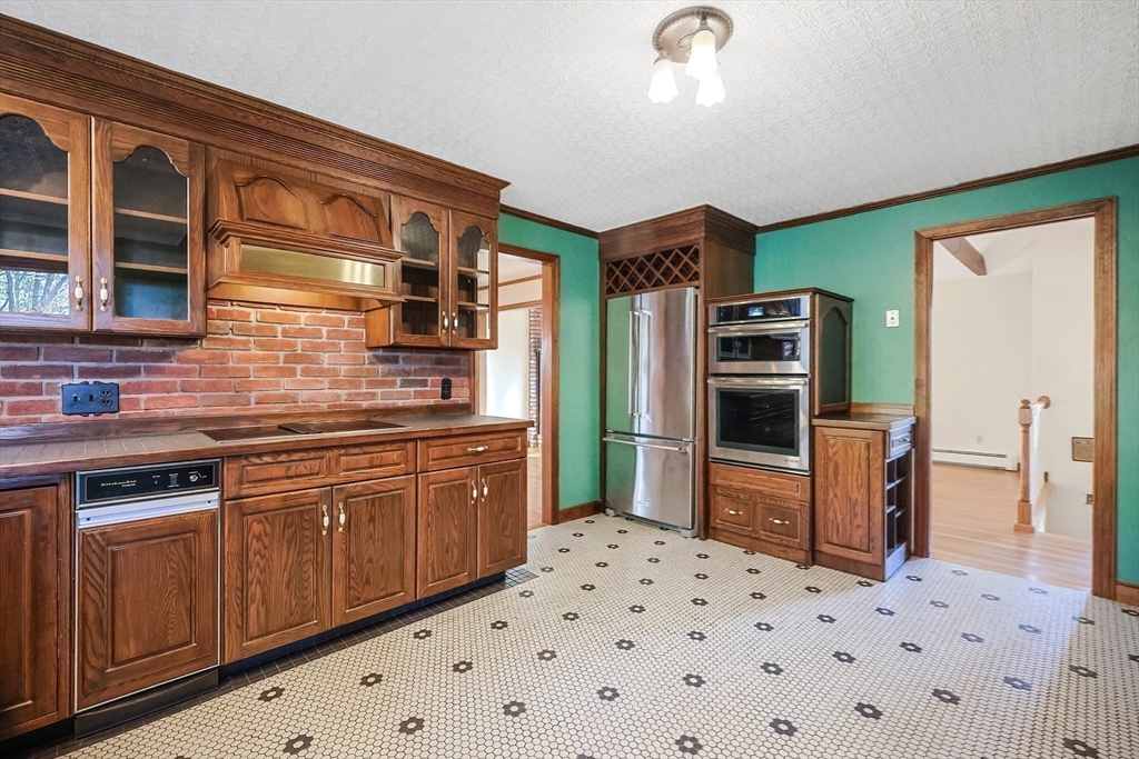 19 Eastmount Road Medfield, MA 02052 - Photo 14 of 39 Gallery Image 14