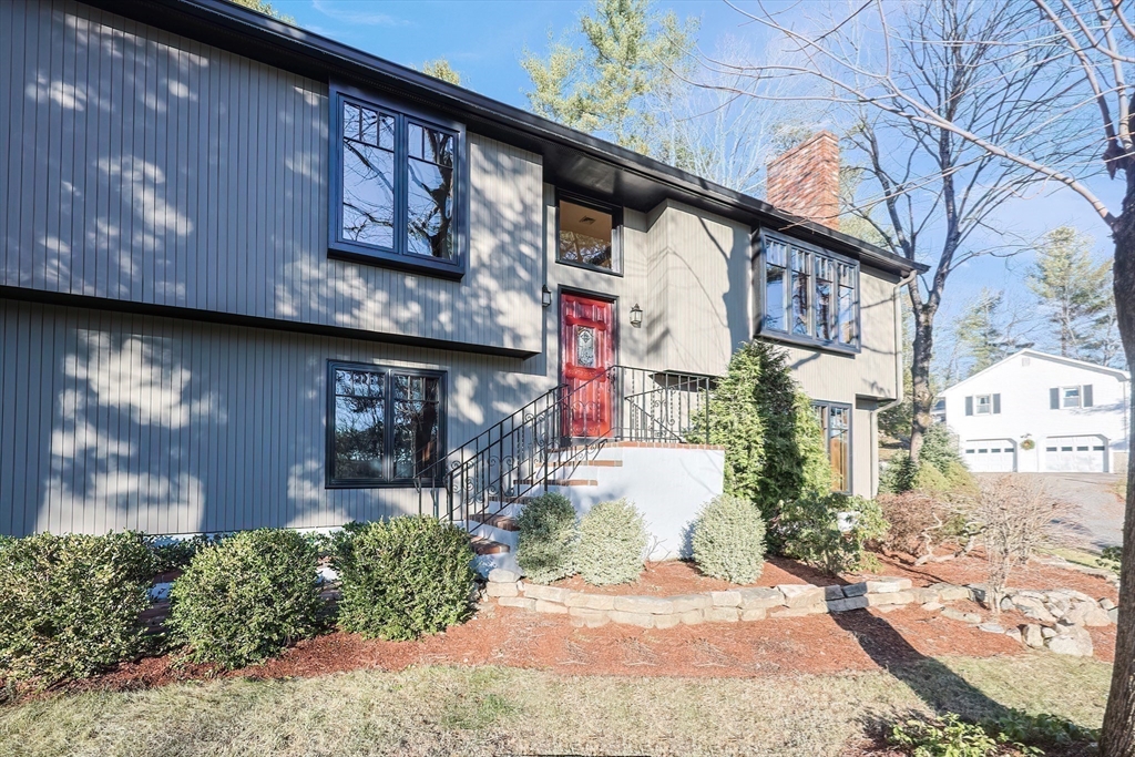 19 Eastmount Road Medfield, MA 02052 - Photo 2 of 39 Gallery Image 2