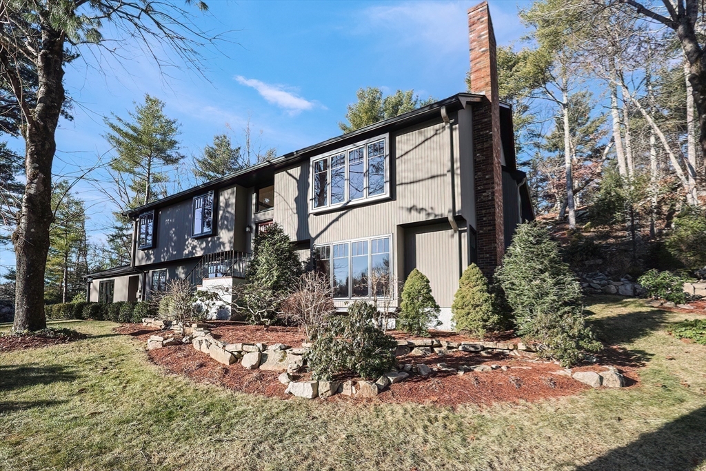 19 Eastmount Road Medfield, MA 02052 - Photo 3 of 39 Gallery Image 3