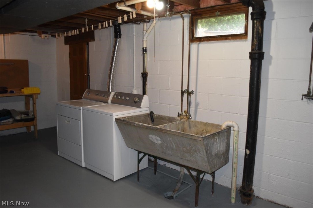 2566 Thurmont Road Akron, OH 44313 - Photo 25 of 29 Gallery Image 25