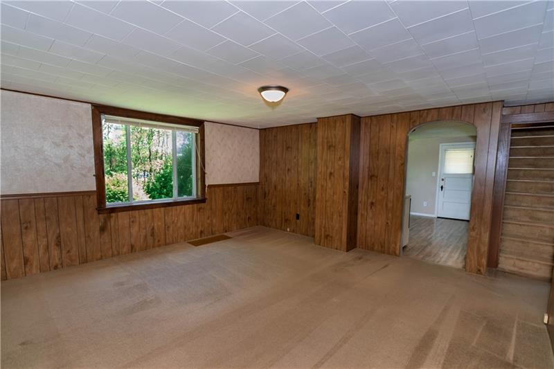 150 Elliotsville Road Farmington, PA 15437 - Photo 3 of 20 Gallery Image 3