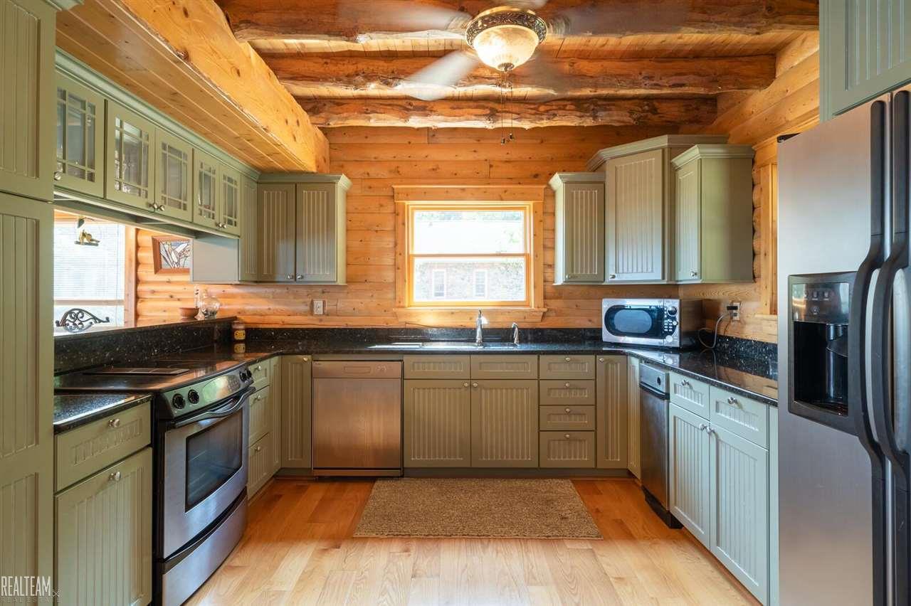 1810 North Lakeshore Road Port Sanilac, MI 48469 - Photo 4 of 52