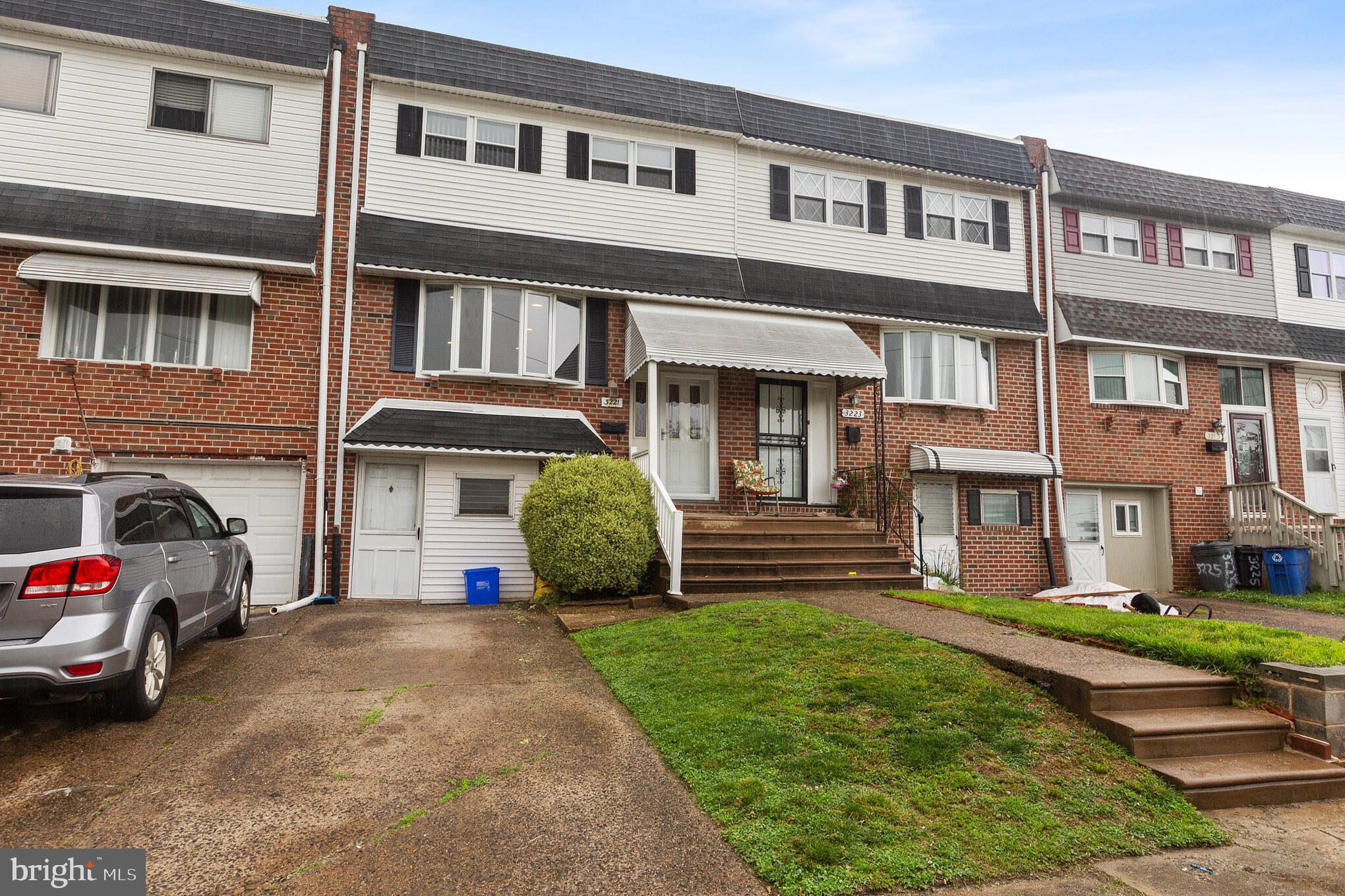 3221 Morning Glory Road Philadelphia, PA 19154 - Photo 1 of 28