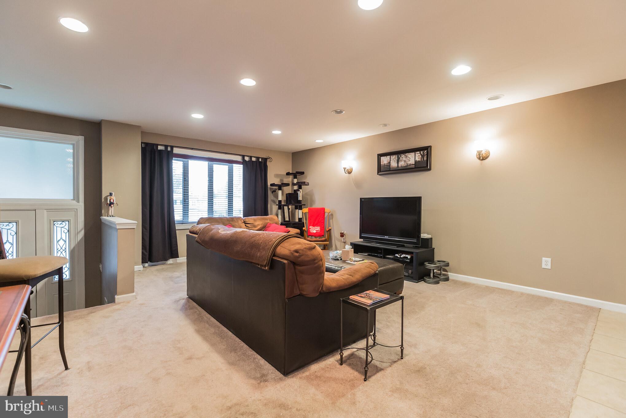 3221 Morning Glory Road Philadelphia, PA 19154 - Photo 6 of 28