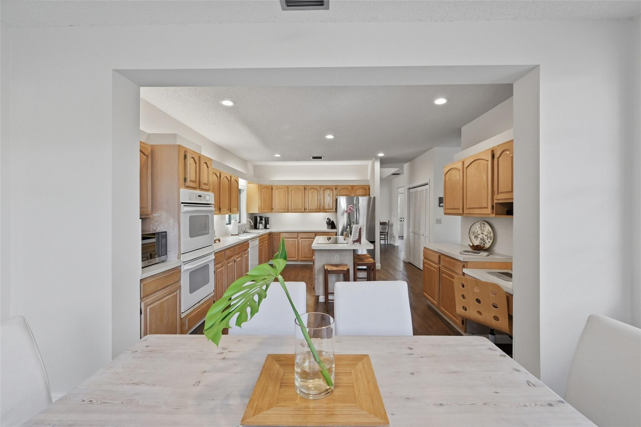7720 West Upper Ridge Drive Parkland, FL 33067 - Photo 28 of 85 Eat in kitchen