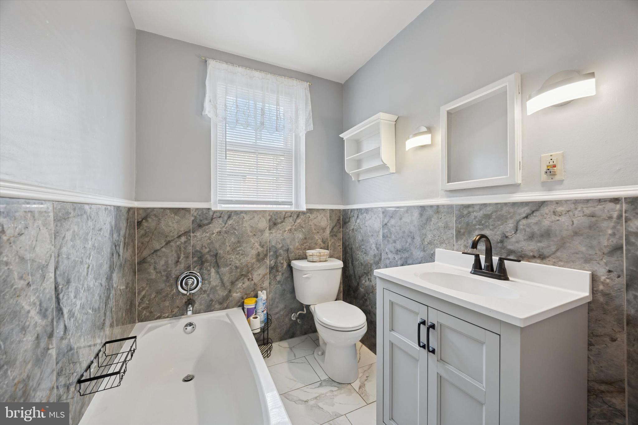 214 North Lynn Boulevard Upper Darby, PA 19082 - Photo 18 of 28 Hallway Bathroom