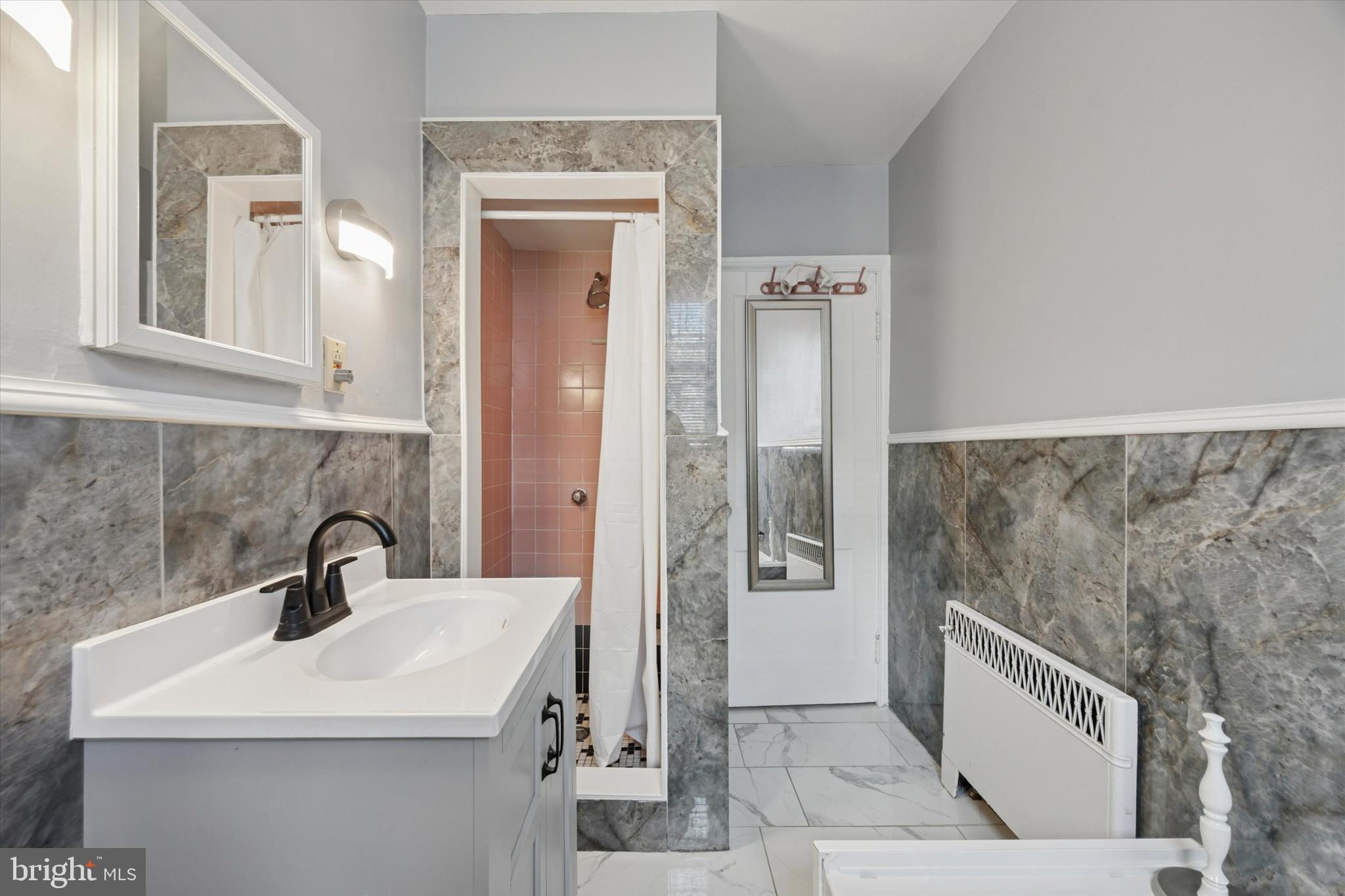 214 North Lynn Boulevard Upper Darby, PA 19082 - Photo 19 of 28 Hallway Bathroom