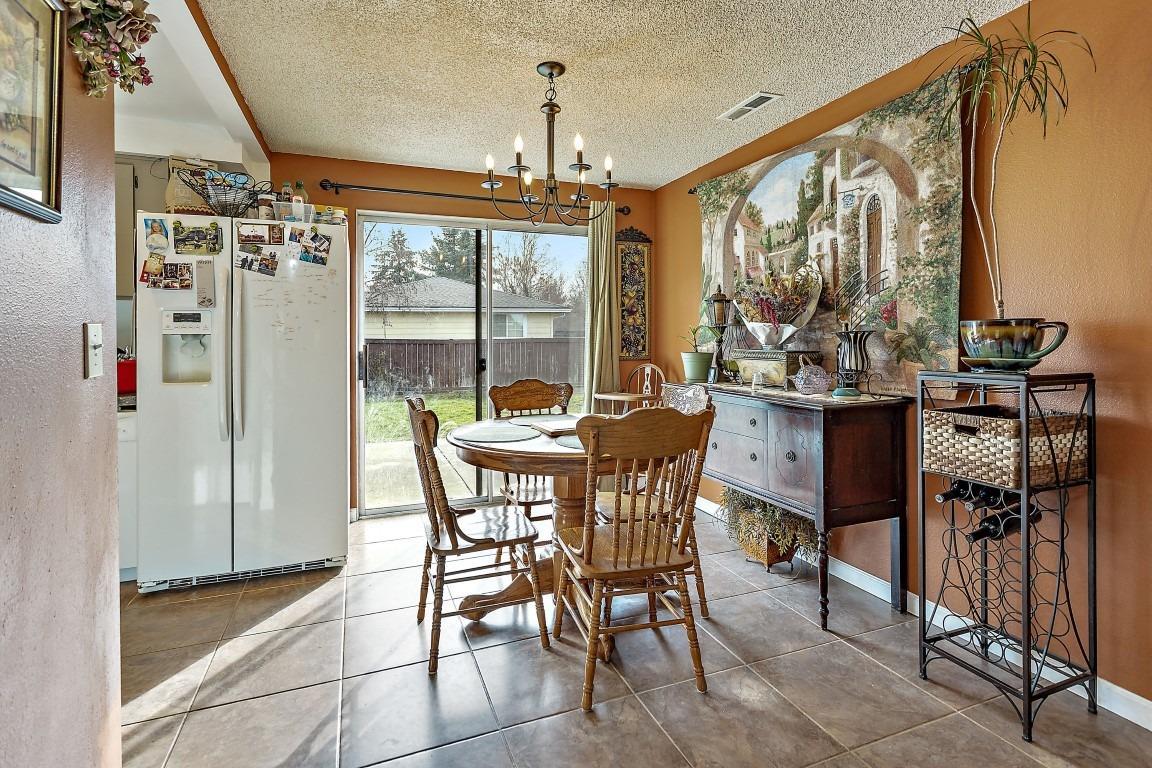 2912 Delta Waters Road Medford, OR 97504 - Photo 12 of 27 Additional Photo