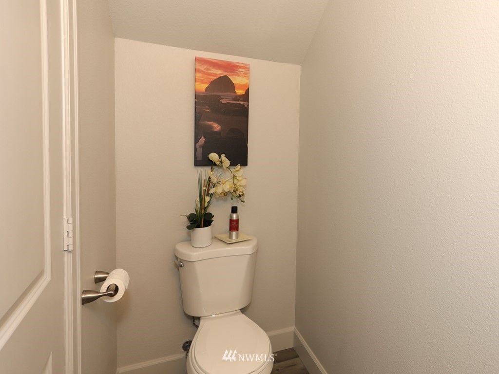 711 Olson Road Longview, WA 98632 - Photo 12 of 32 Gallery Image 12