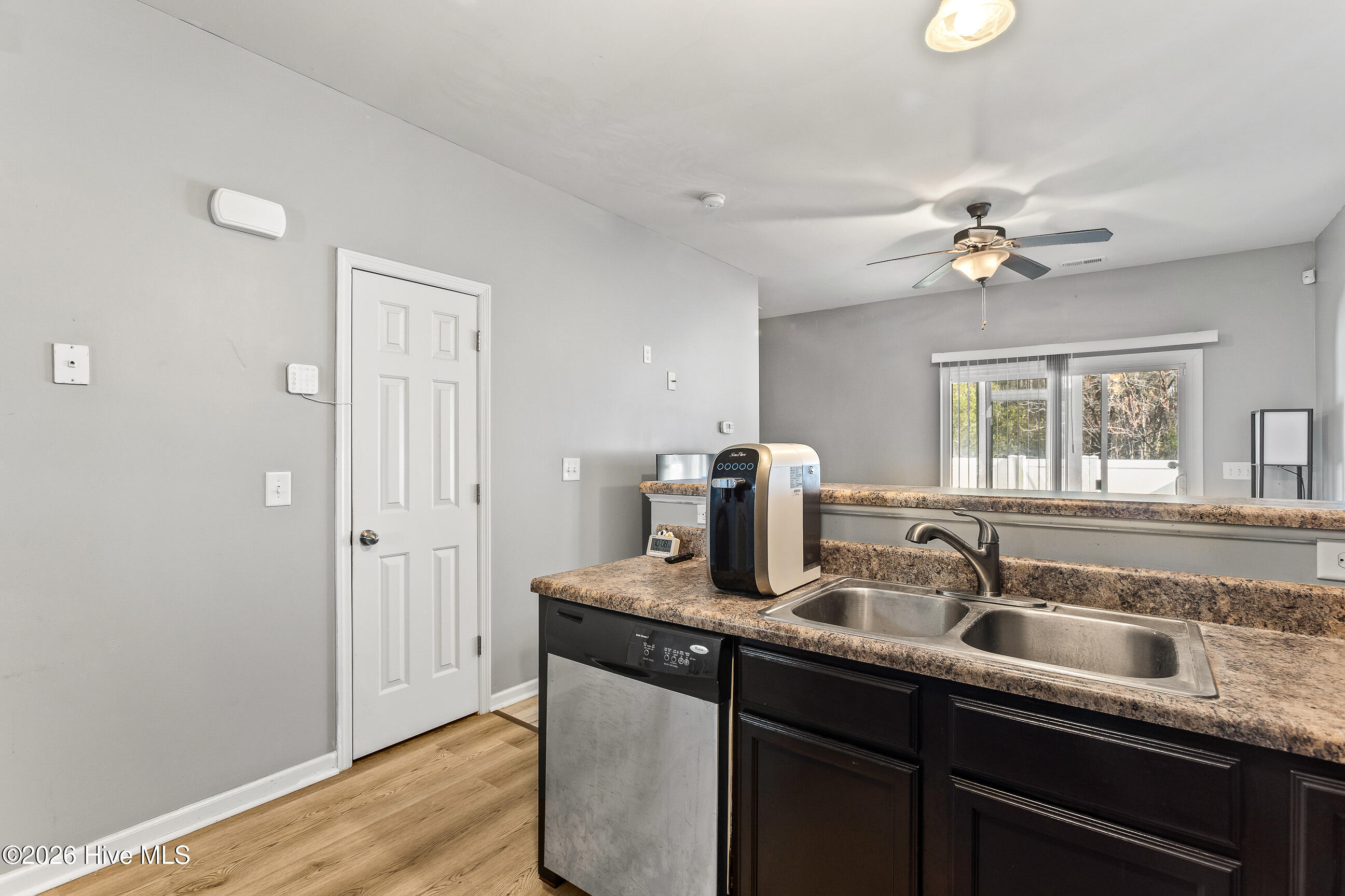 264 Caldwell Loop Jacksonville, NC 28546 - Photo 8 of 27 01-8