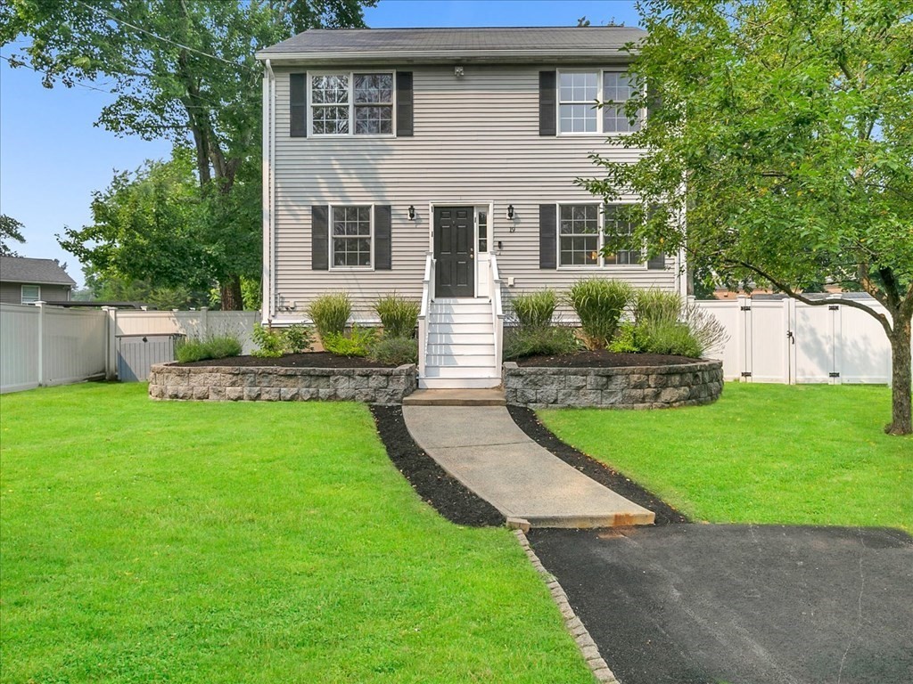 19 Track Road Reading, MA 01867 - Photo 2 of 35