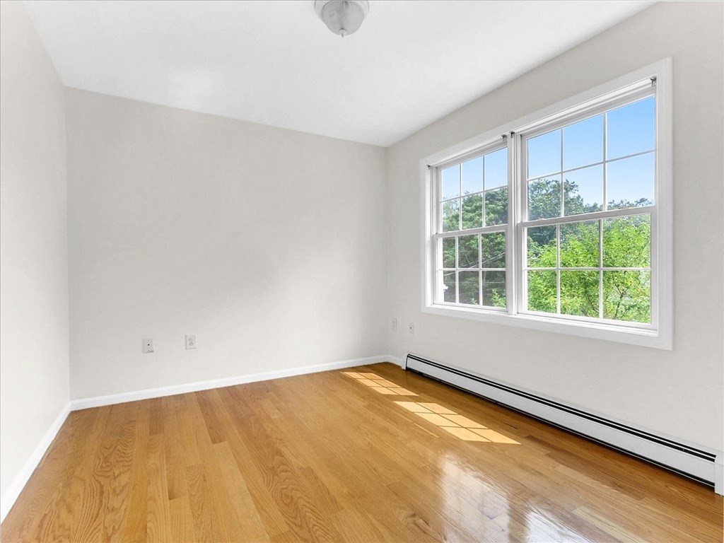 19 Track Road Reading, MA 01867 - Photo 21 of 35