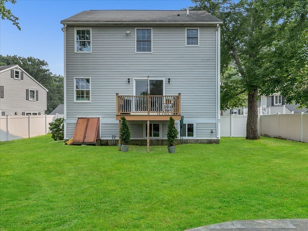 19 Track Road Reading, MA 01867 - Photo 28 of 35