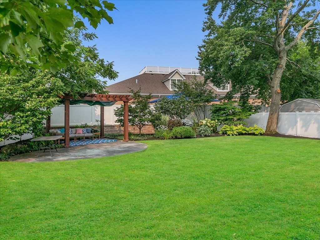 19 Track Road Reading, MA 01867 - Photo 30 of 35