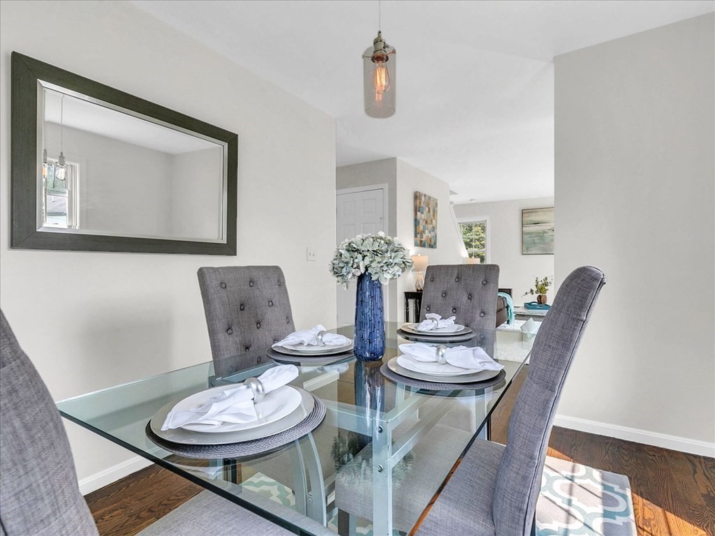 19 Track Road Reading, MA 01867 - Photo 7 of 35