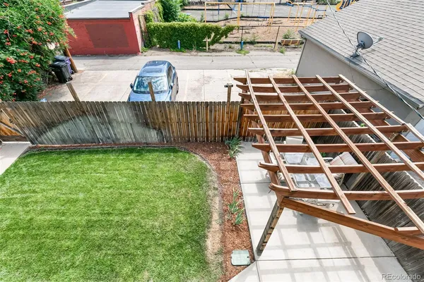 $1,200,000 | 208 South Lincoln Street, Denver, CO 80209