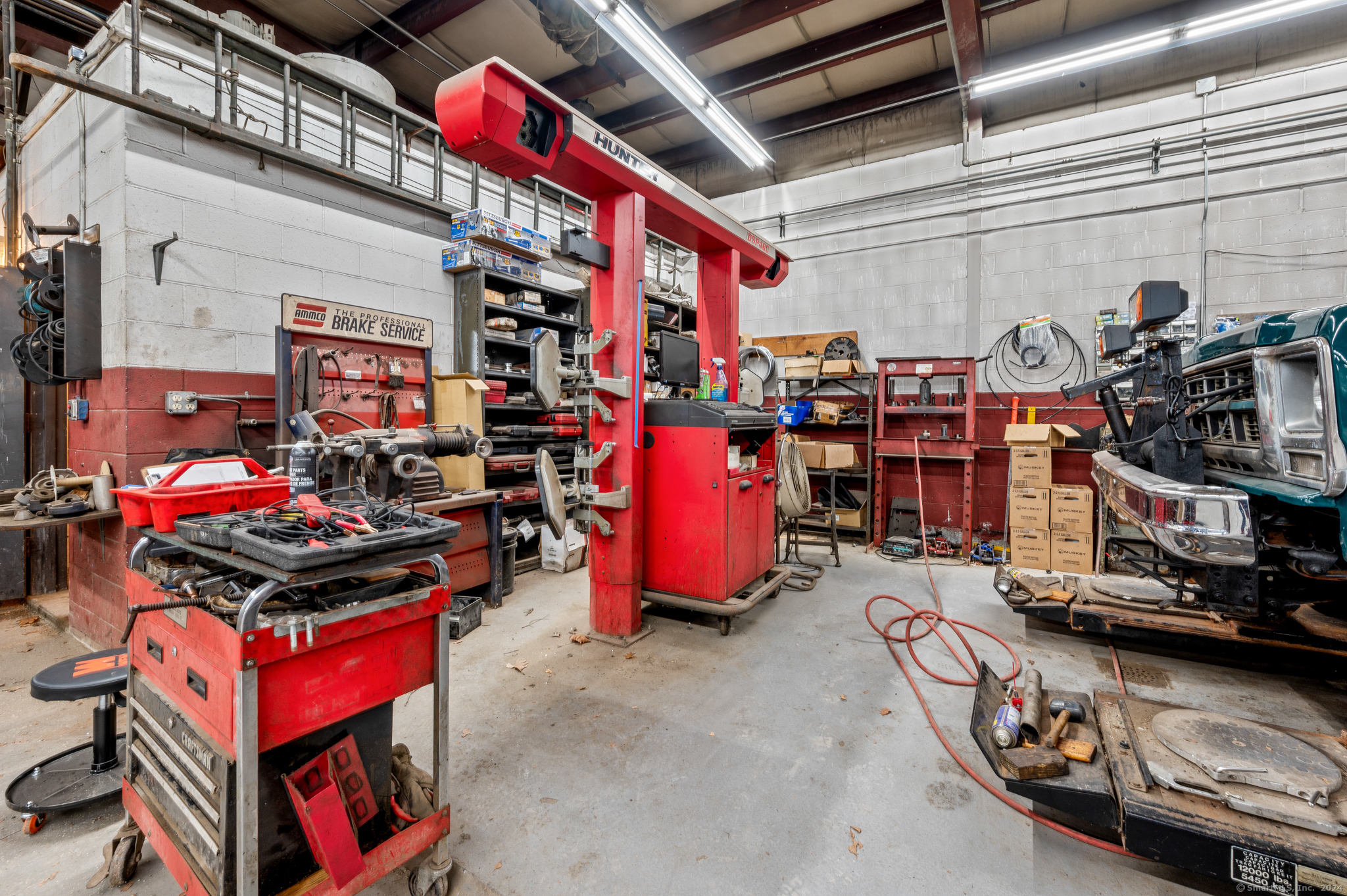 15 King Spring Road Windsor Locks, CT 06096 - Photo 18 of 27 a city view