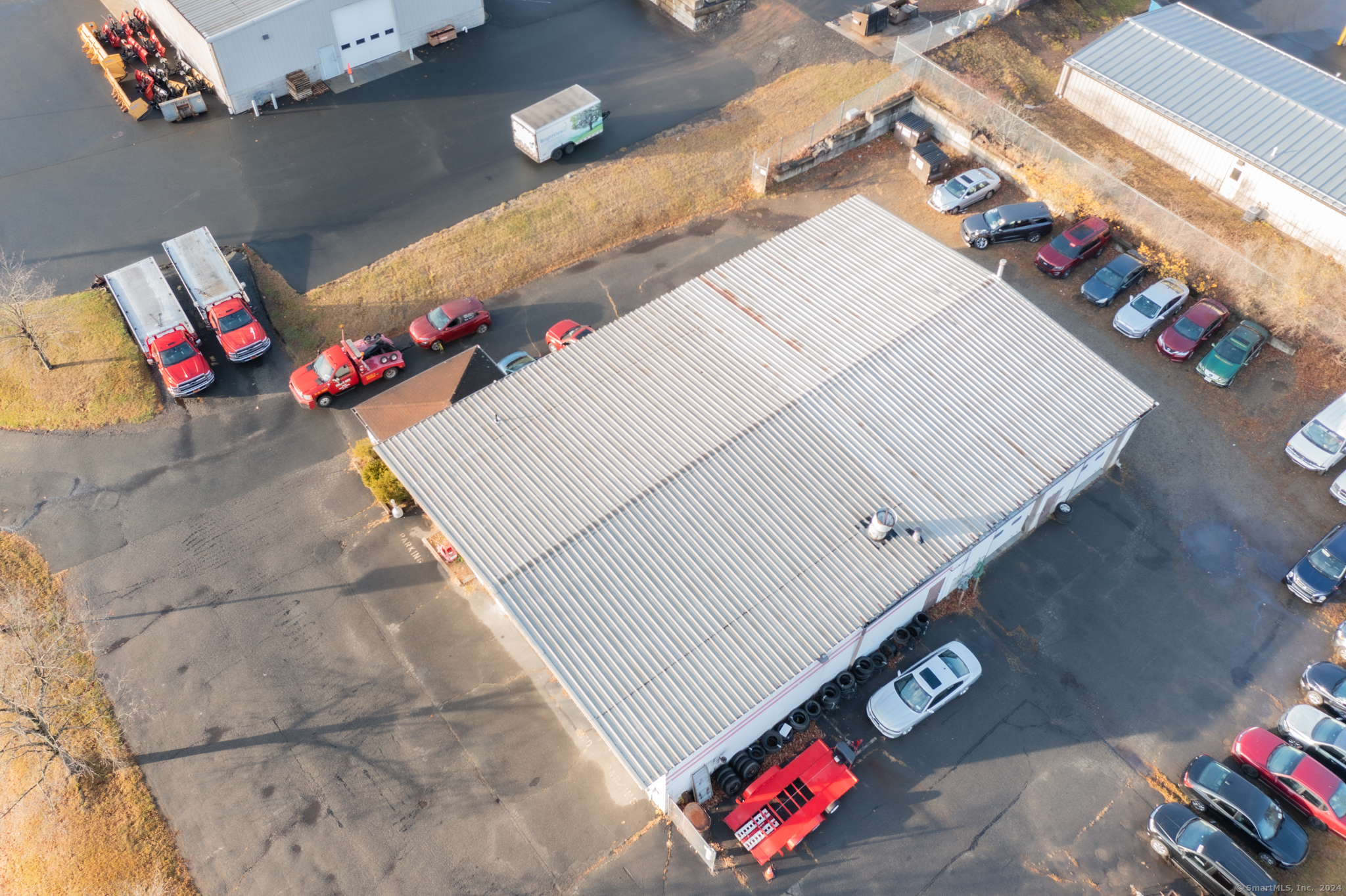 15 King Spring Road Windsor Locks, CT 06096 - Photo 8 of 27 an aerial view of an entryway