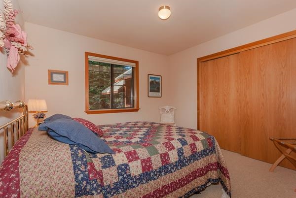 14082 Tyrol Road Truckee, CA 96161 - Photo 12 of 13 Gallery Image 12