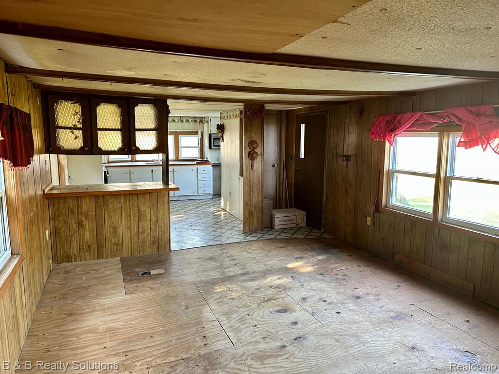 4440 Clifford Road Clifford, MI 48727 - Photo 5 of 16 Gallery Image 5