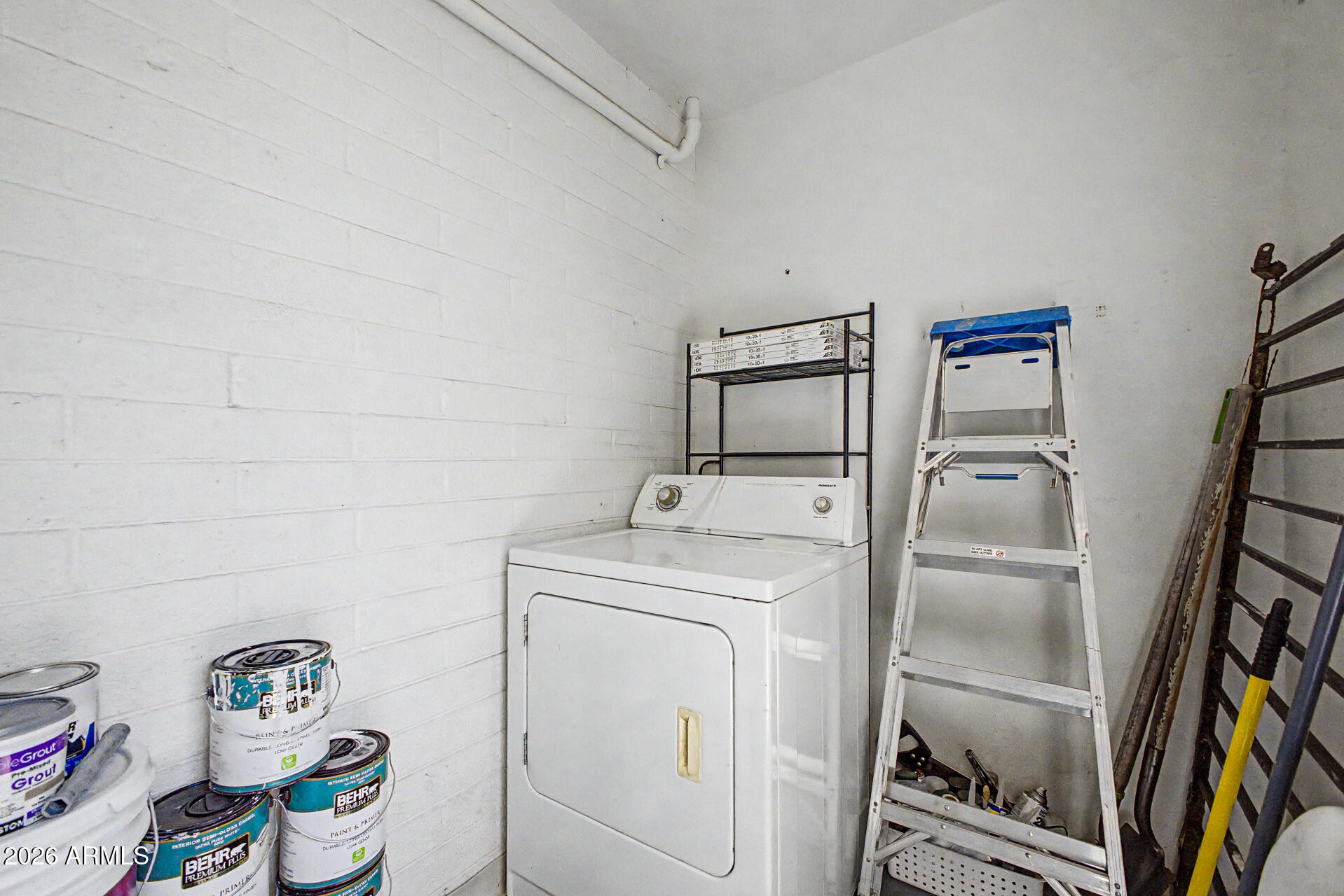 600 South Dobson Road, Unit 177 Mesa, AZ 85202 - Photo 17 of 24 a utility room with dryer and washer