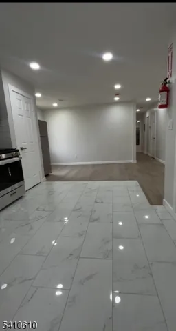 $2,100 | 178 3rd Street, Unit 3, Elizabeth Port, NJ 07206