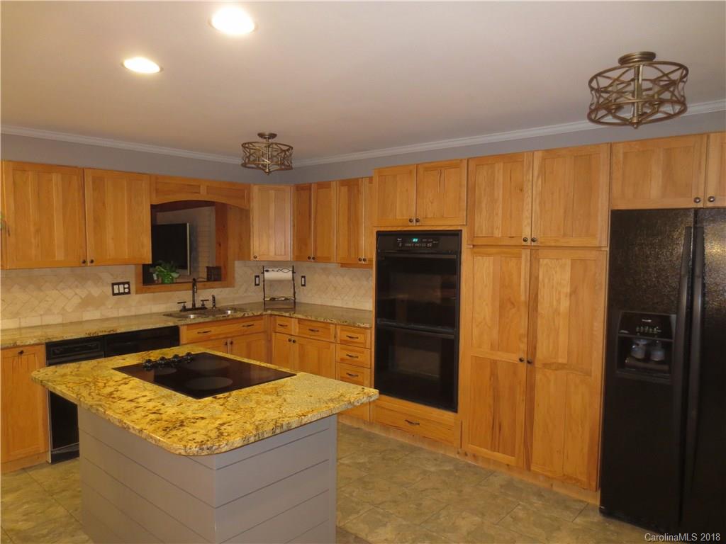 1323 Stoney Point Road Shelby, NC 28150 - Photo 4 of 19 Gallery Image 4