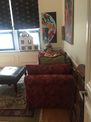 1016 West Madison Street, Unit 2S Chicago, IL 60607 - Photo 15 of 20 a living room with furniture