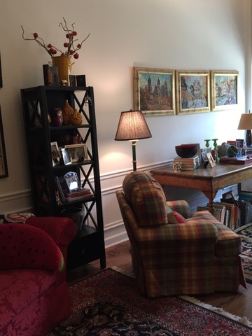 1016 West Madison Street, Unit 2S Chicago, IL 60607 - Photo 7 of 20 a living room with furniture and a lamp