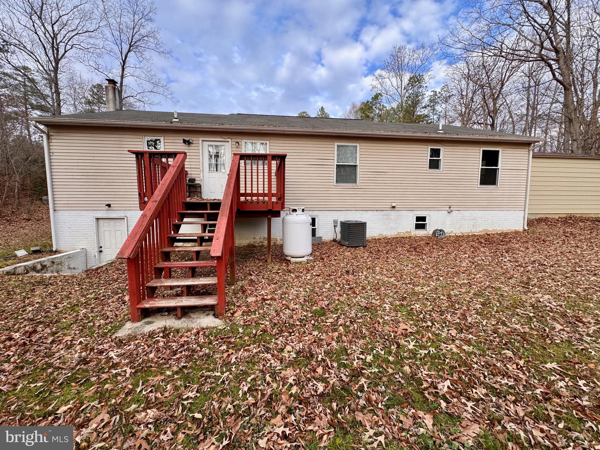 23420 File Road Bowling Green, VA 22427 - Photo 3 of 61 Gallery Image 3