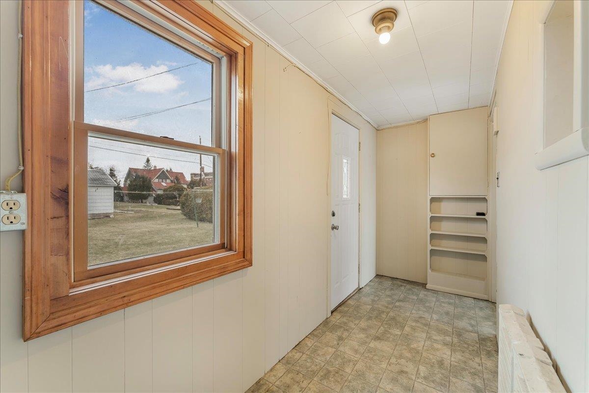711 Milwaukee Street Kewaunee, WI 54216 - Photo 13 of 40