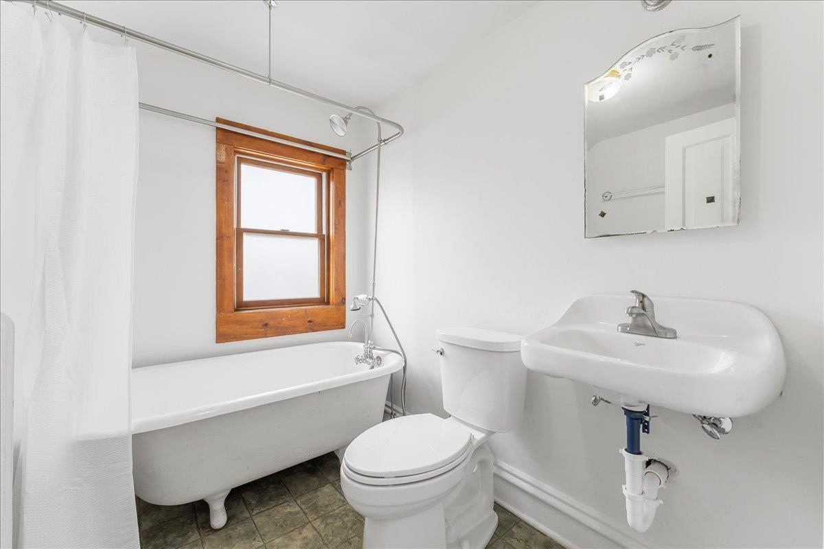 711 Milwaukee Street Kewaunee, WI 54216 - Photo 36 of 40