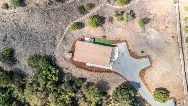 $1,100,000 | 28720 North Twin Oaks Valley Road, Vista, CA 92084