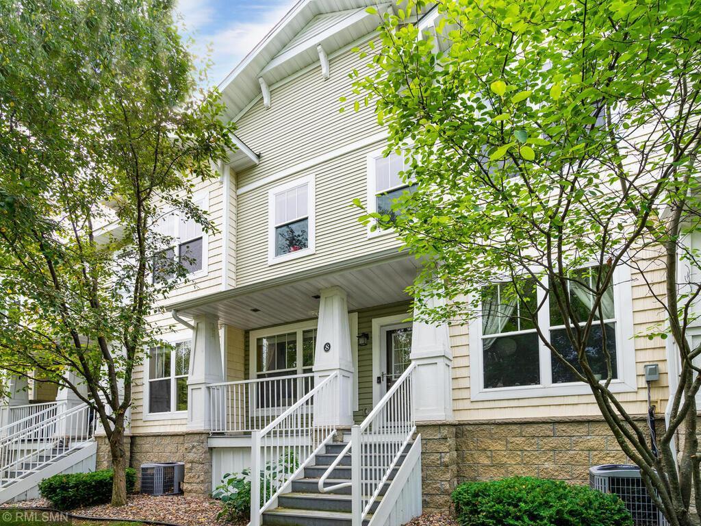 1240 County Rd D East, Unit 8 Maplewood, MN 55109 - Photo 1 of 1 Gallery Image 1