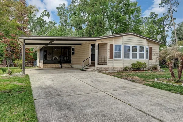 $219,900 | 3033 Myakka River Road, Tavares, FL 32778