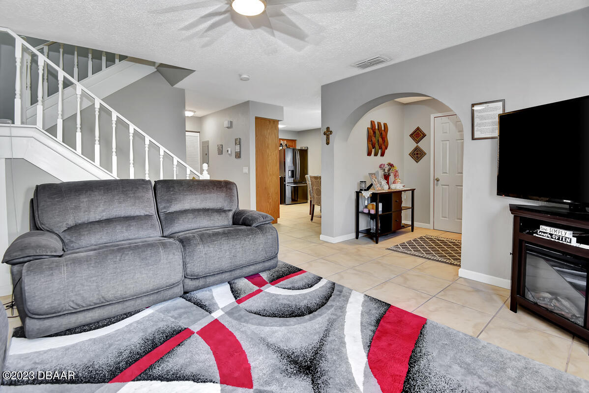 910 Big Tree Road, Unit 1101 South Daytona, FL 32119 - Photo 4 of 20 001 (67)