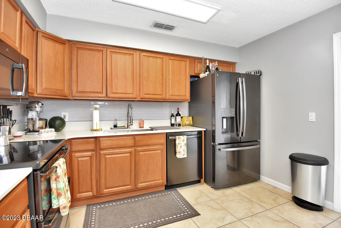 910 Big Tree Road, Unit 1101 South Daytona, FL 32119 - Photo 7 of 20 001 (62)