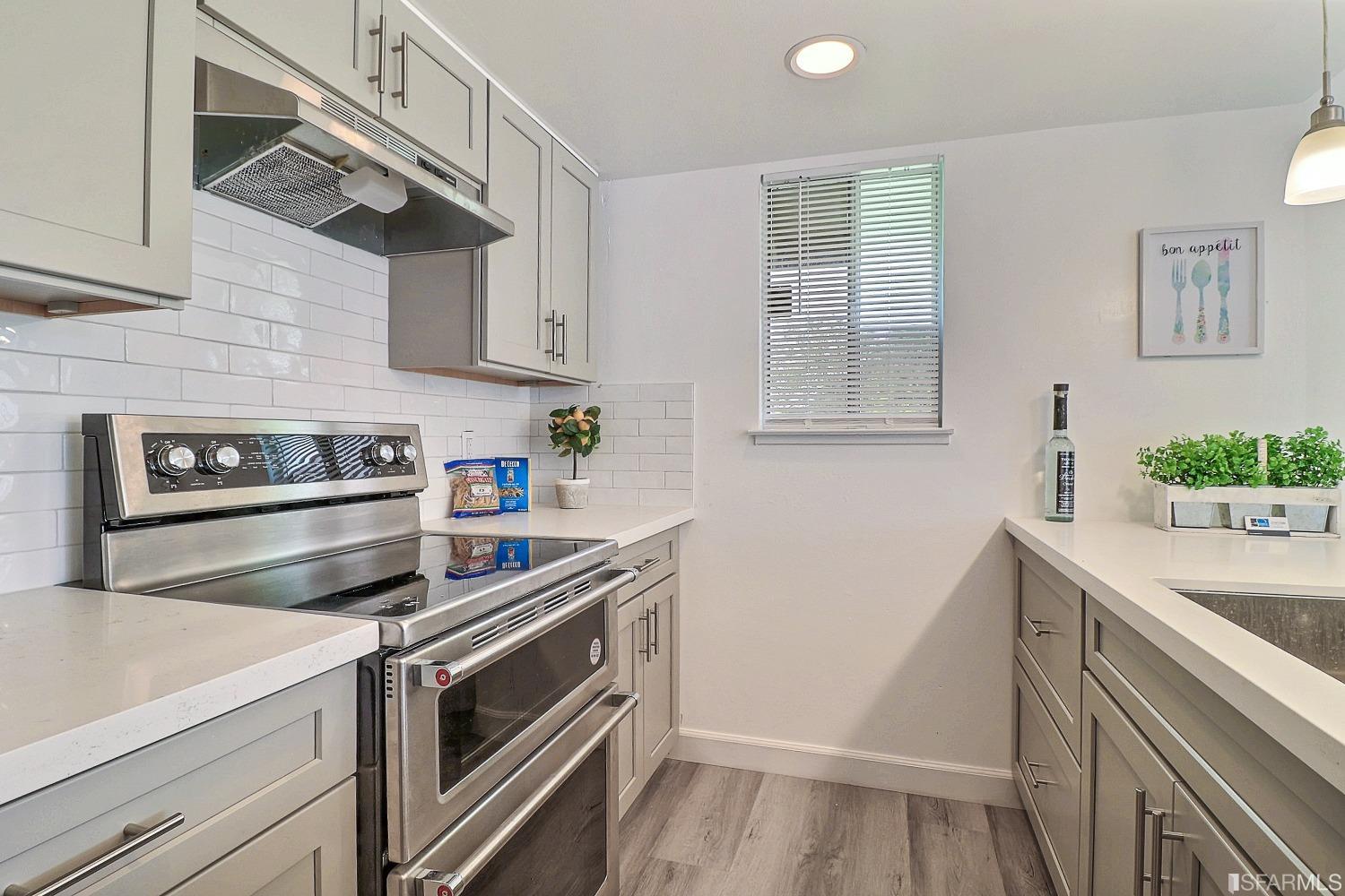 5473 Roundtree Place, Unit D Concord, CA 94521 - Photo 7 of 9