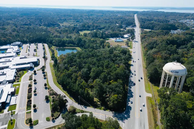 $1,200,000 | 565 Robert Smalls Parkway, Beaufort, SC 29906