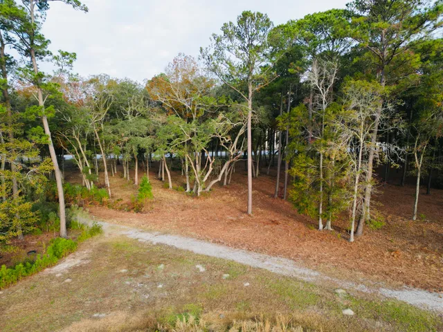 $1,200,000 | 565 Robert Smalls Parkway, Beaufort, SC 29906
