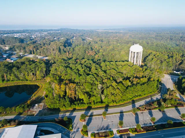 $1,200,000 | 565 Robert Smalls Parkway, Beaufort, SC 29906