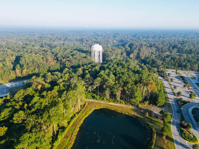 $1,200,000 | 565 Robert Smalls Parkway, Beaufort, SC 29906