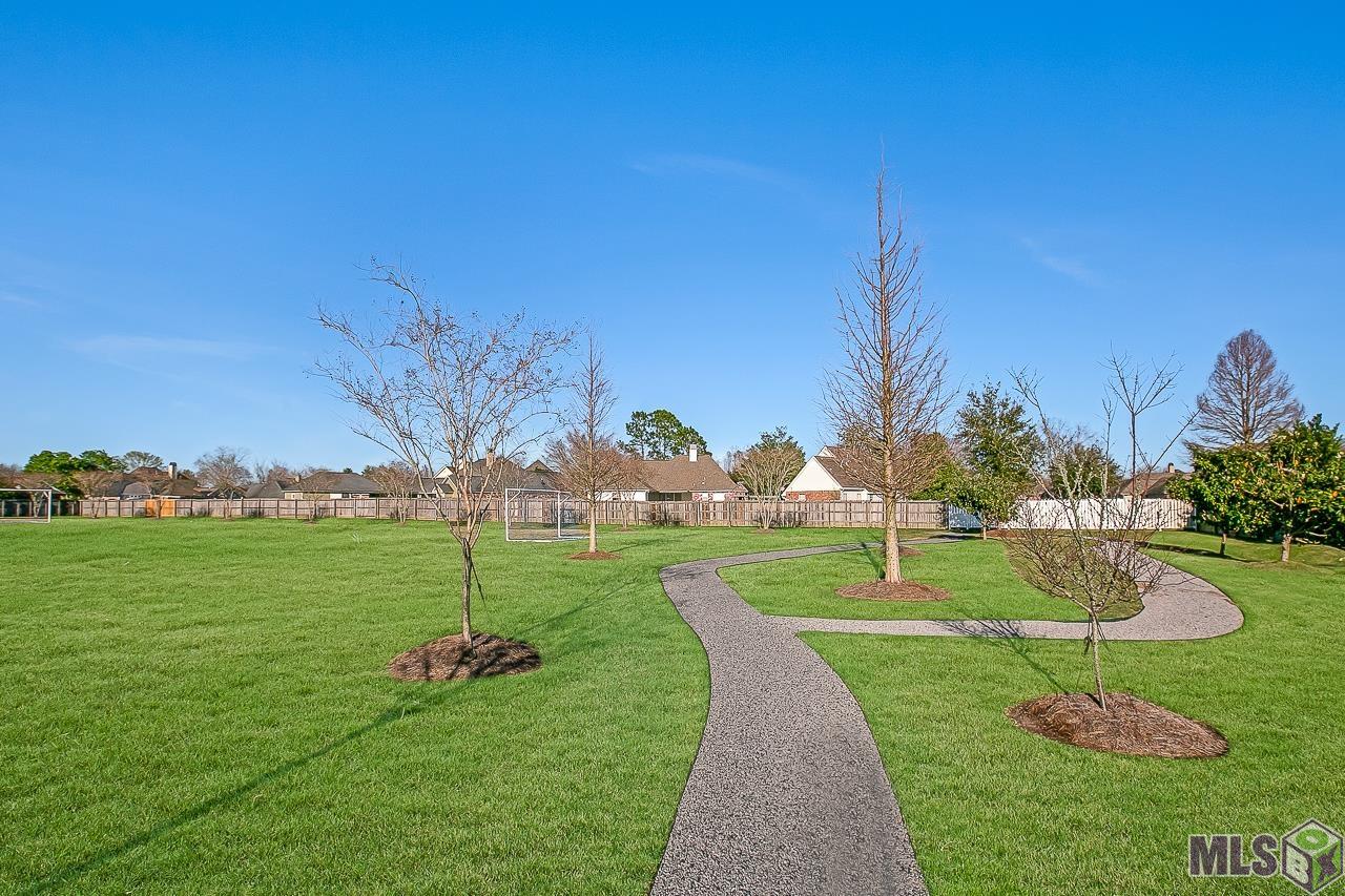 10522 Springtree Avenue Baton Rouge, LA 70810 - Photo 36 of 42 Gallery Image 36